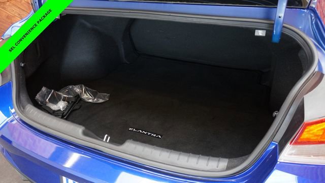 Used 2023 Hyundai Elantra SEL w/ Convenience Package image 40