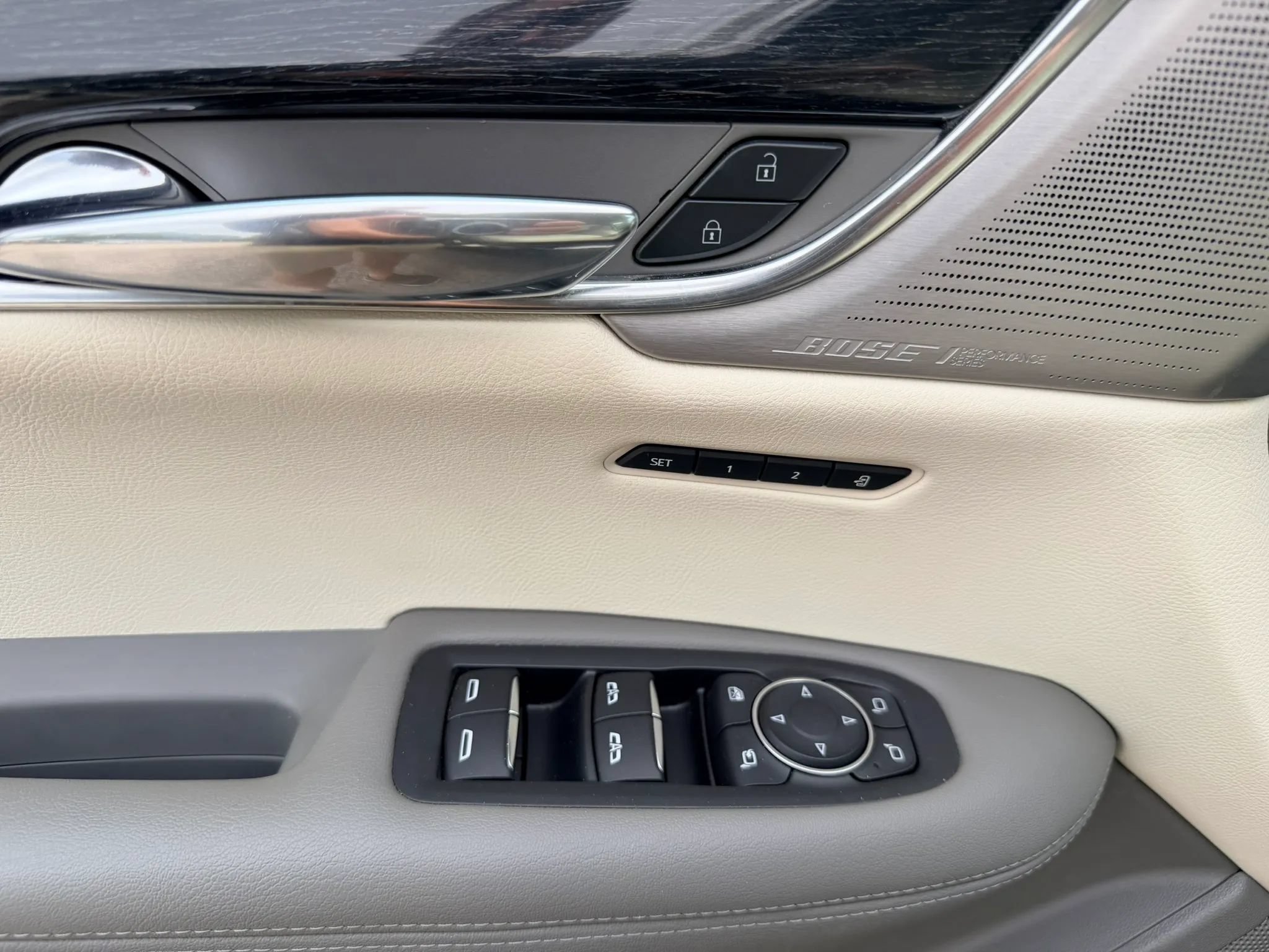 Used 2020 Cadillac XT6 Premium Luxury FWD image 15