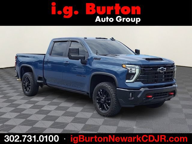 Used 2025 Chevrolet Silverado 2500 LT w/ Trail Boss Package AWD/4WD image 1