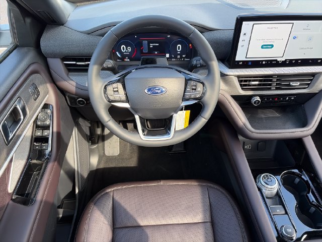 New 2026 Ford Explorer Platinum w/ LUX Leather Package AWD/4WD image 14