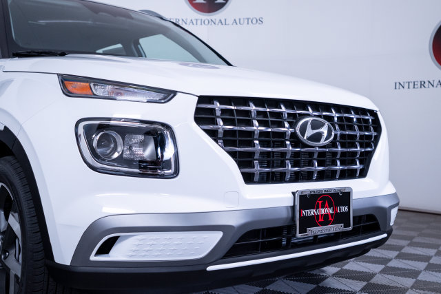 New 2026 Hyundai Venue SEL FWD image 10