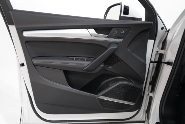 Used 2024 Audi Q5 2.0T Premium Plus image 18