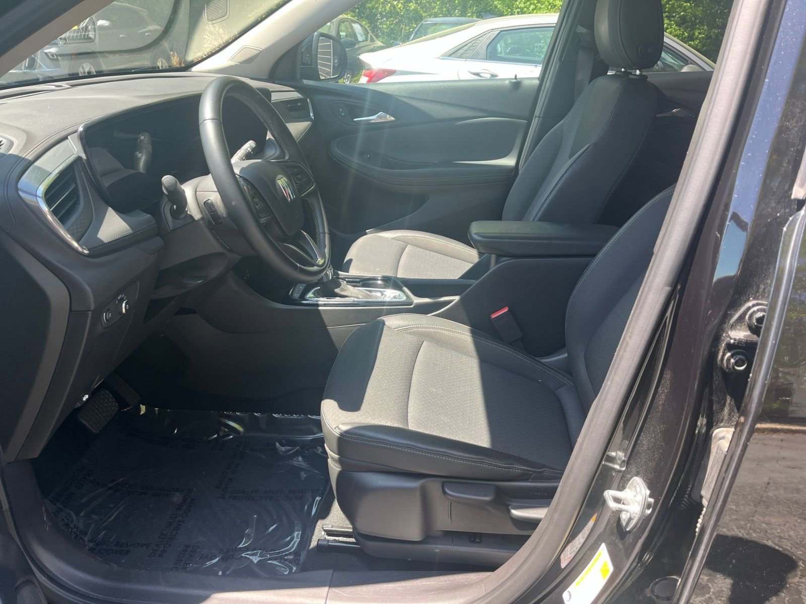 Used 2025 Buick Encore GX Preferred image 22