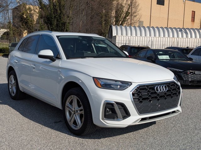 Certified 2024 Audi Q5 e Premium Plus w/ Premium Plus Package image 3