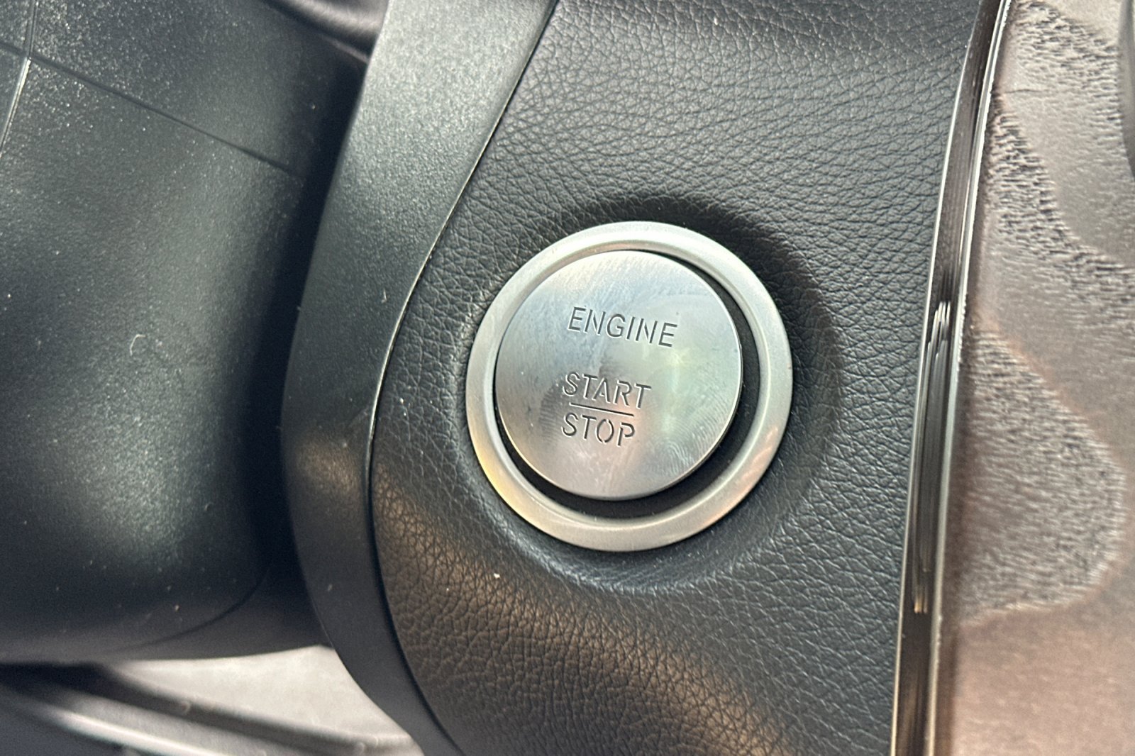 Used 2019 Mercedes-Benz GLC 300 4MATIC image 23