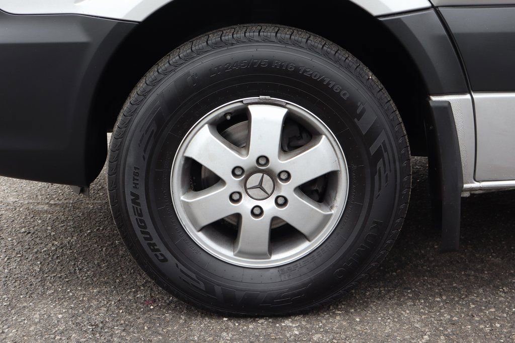 Used 2016 Mercedes-Benz Sprinter 2500 image 39