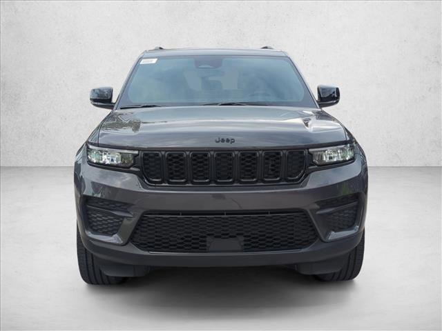 New 2025 Jeep Grand Cherokee Altitude image 6