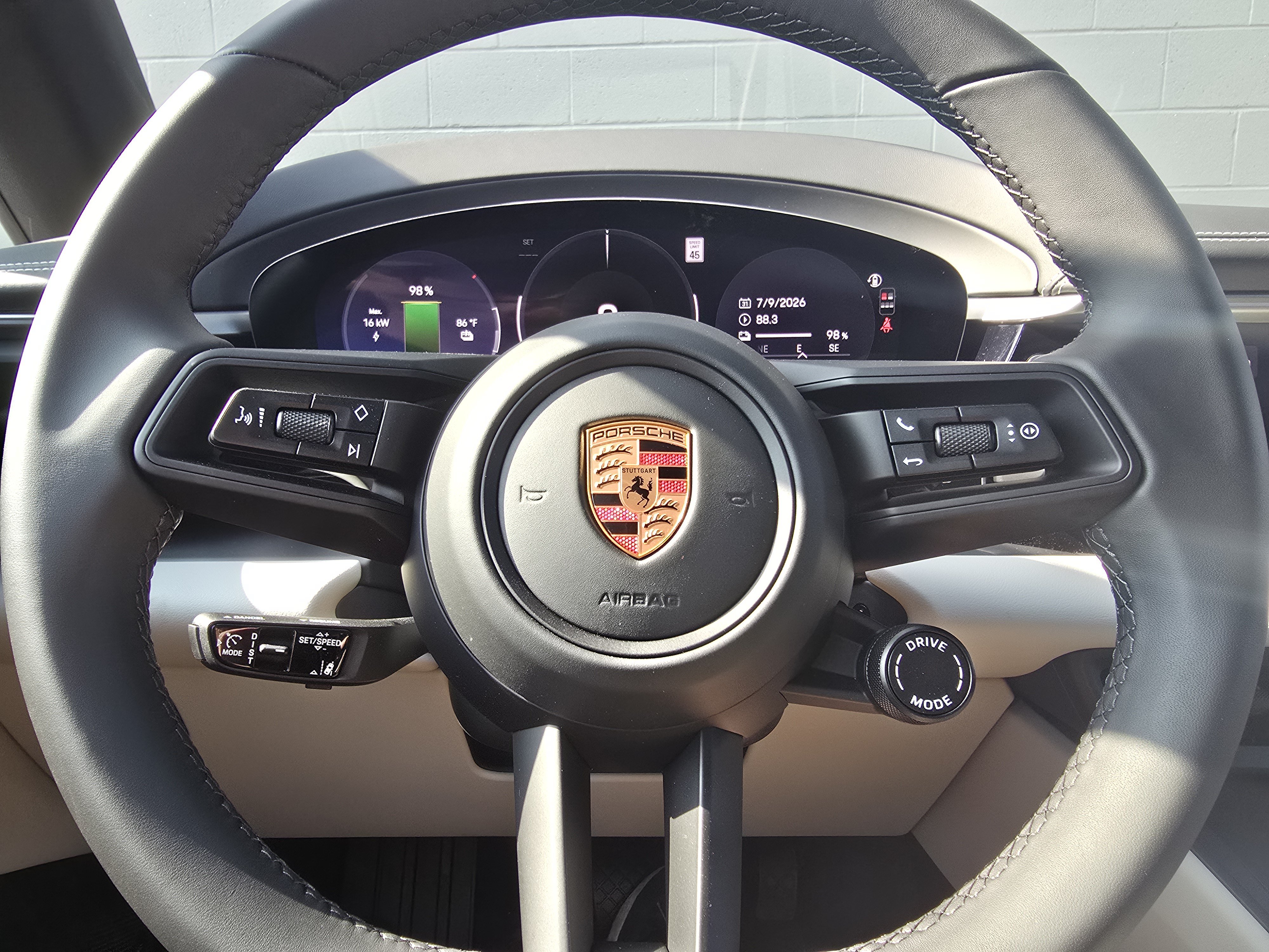 New 2026 Porsche Macan 4 Electric AWD/4WD image 26