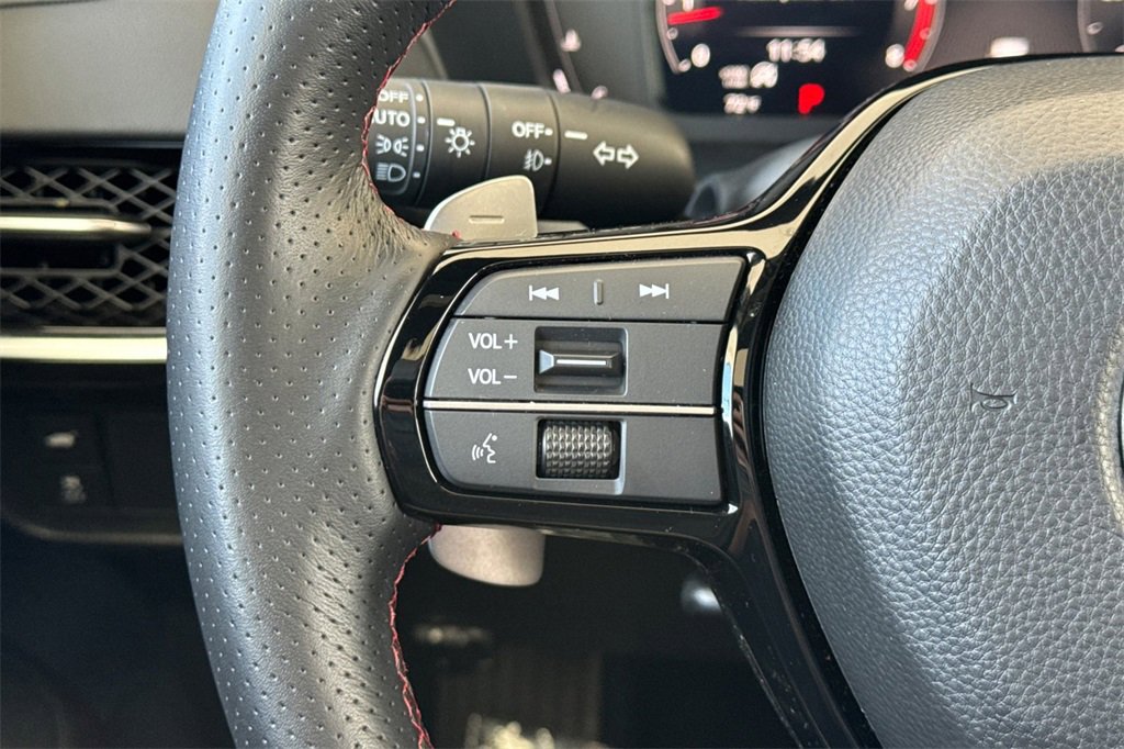 Certified 2025 Acura ADX A-Spec image 29