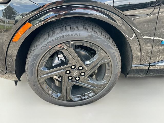 New 2025 Chevrolet Equinox EV RS image 30