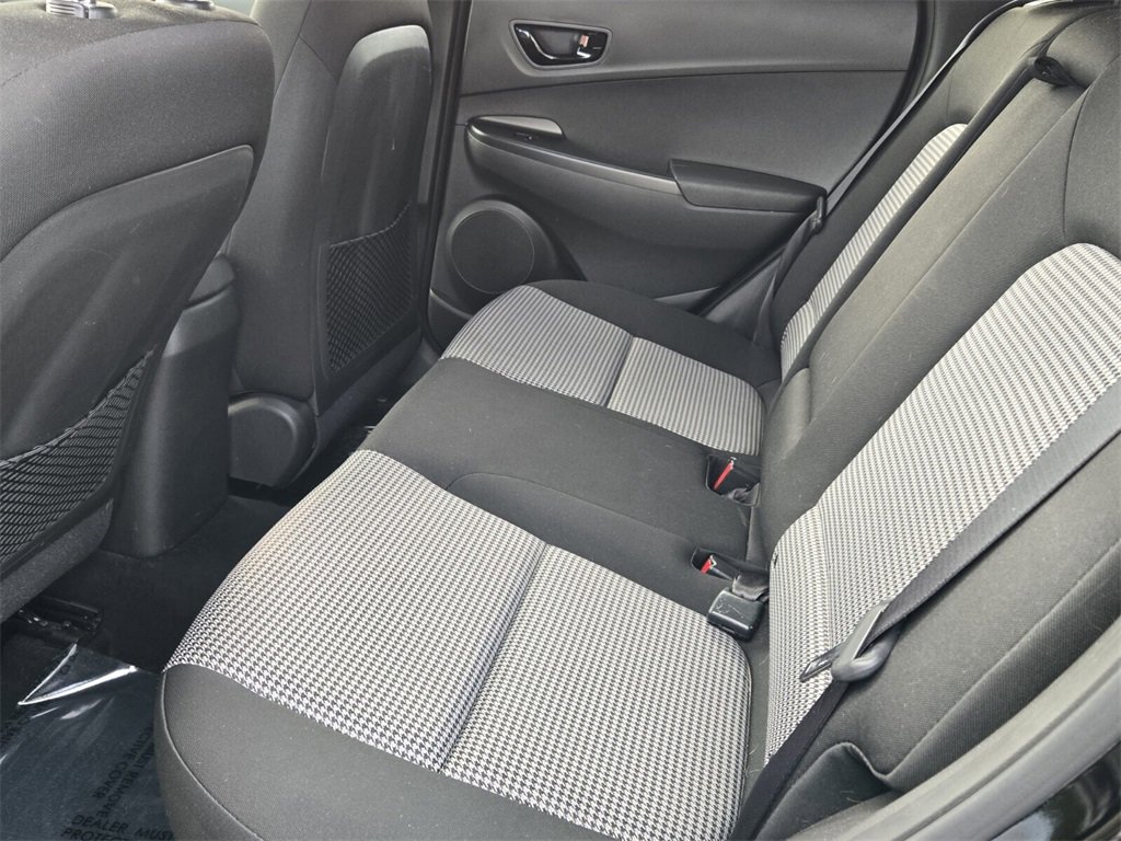 Certified 2021 Hyundai Kona Night w/ Cargo Package image 11