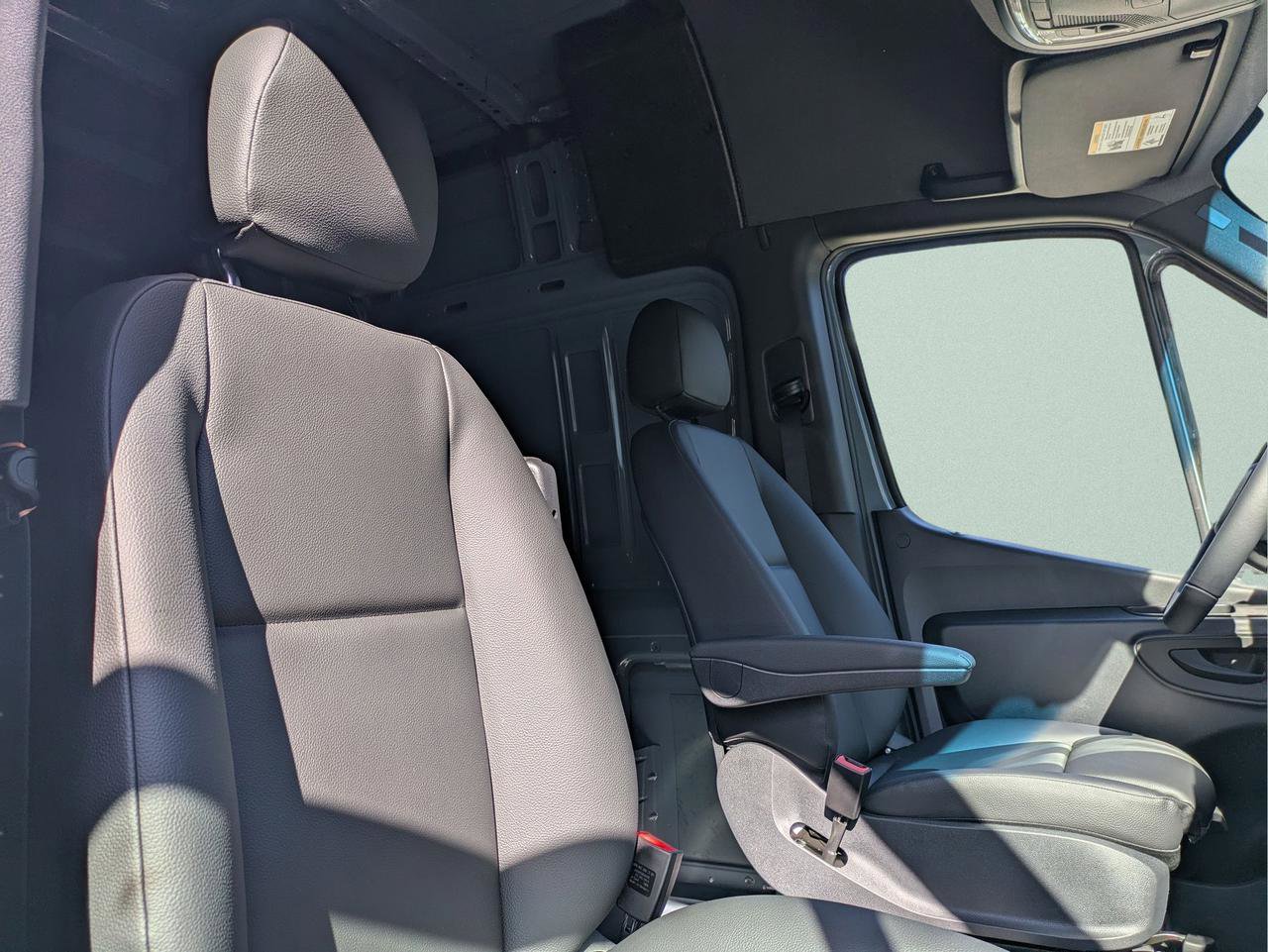 New 2025 Mercedes-Benz Sprinter 2500 image 6