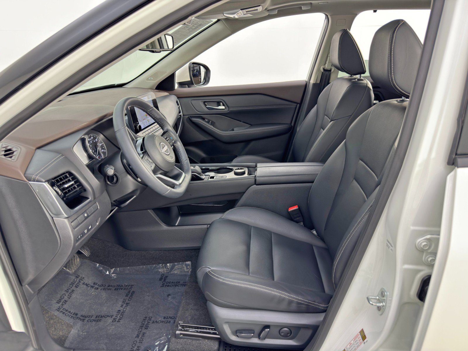 Used 2023 Nissan Rogue SL w/ SL Premium Package AWD/4WD image 16