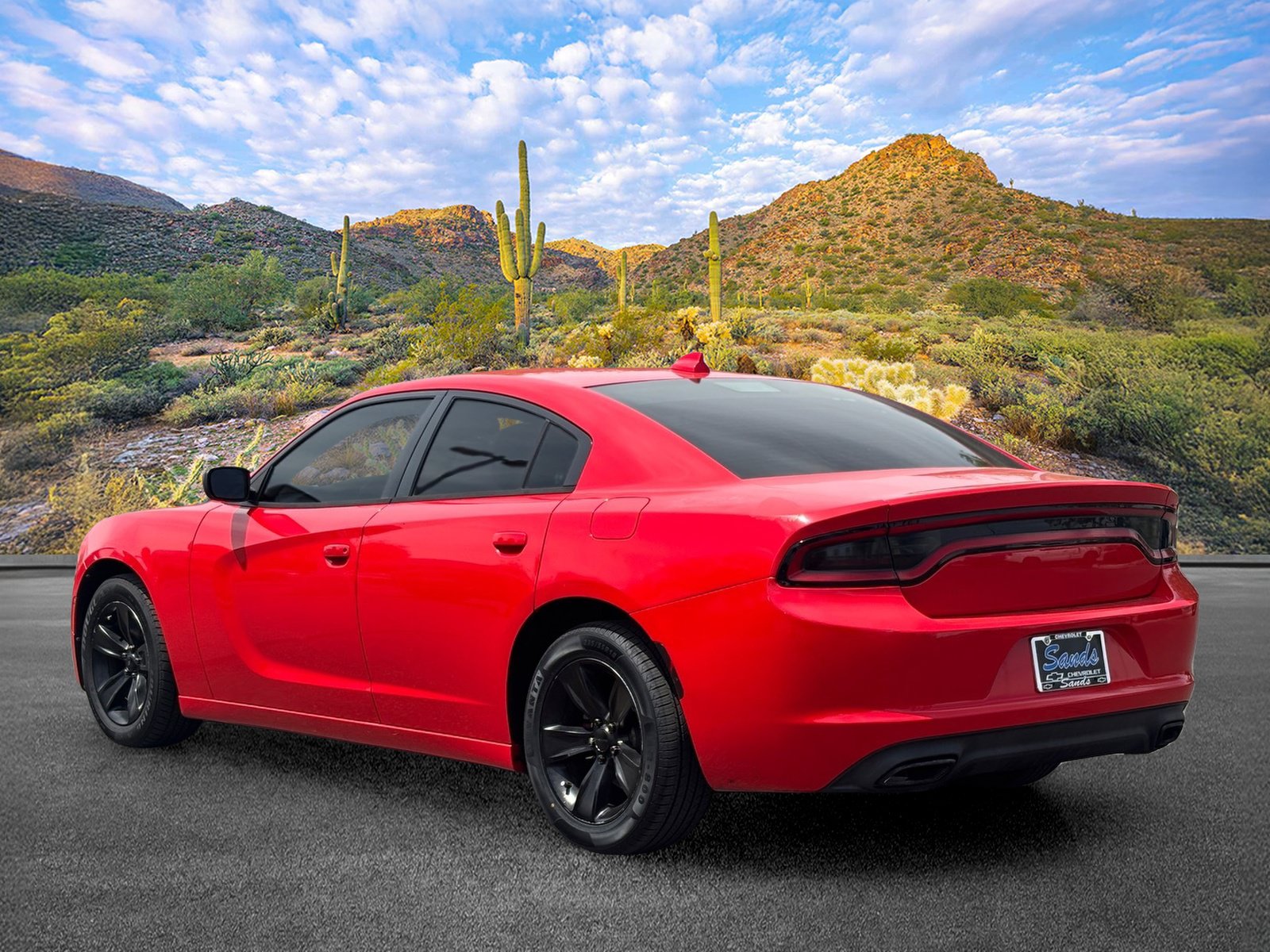 Used 2017 Dodge Charger SXT RWD image 6