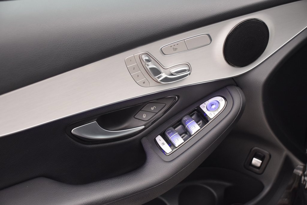 Used 2022 Mercedes-Benz GLC 300 image 21