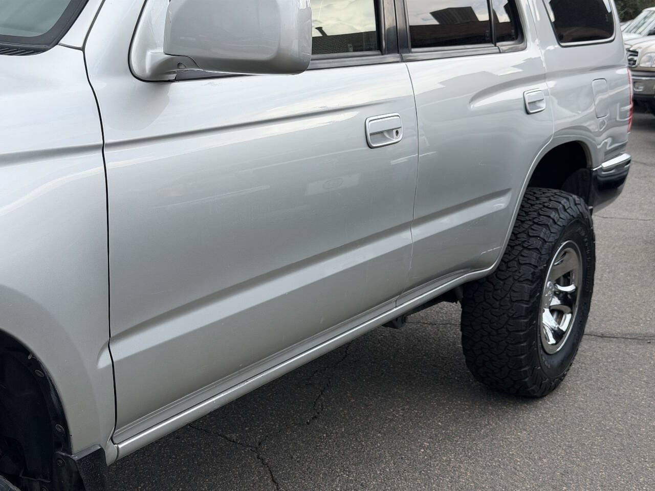 Used 2001 Toyota 4Runner SR5 AWD/4WD image 35
