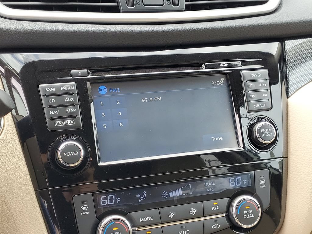 Used 2014 Nissan Rogue SL AWD/4WD image 22