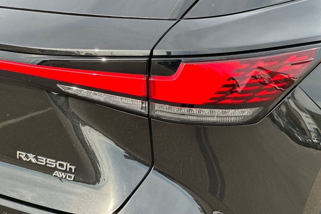 Certified 2023 Lexus RX 350h w/ Accessory Package (Z1) image 26