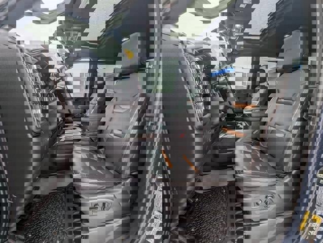 Used 2022 GMC Sierra 2500 AT4 w/ AT4 Preferred Package image 21