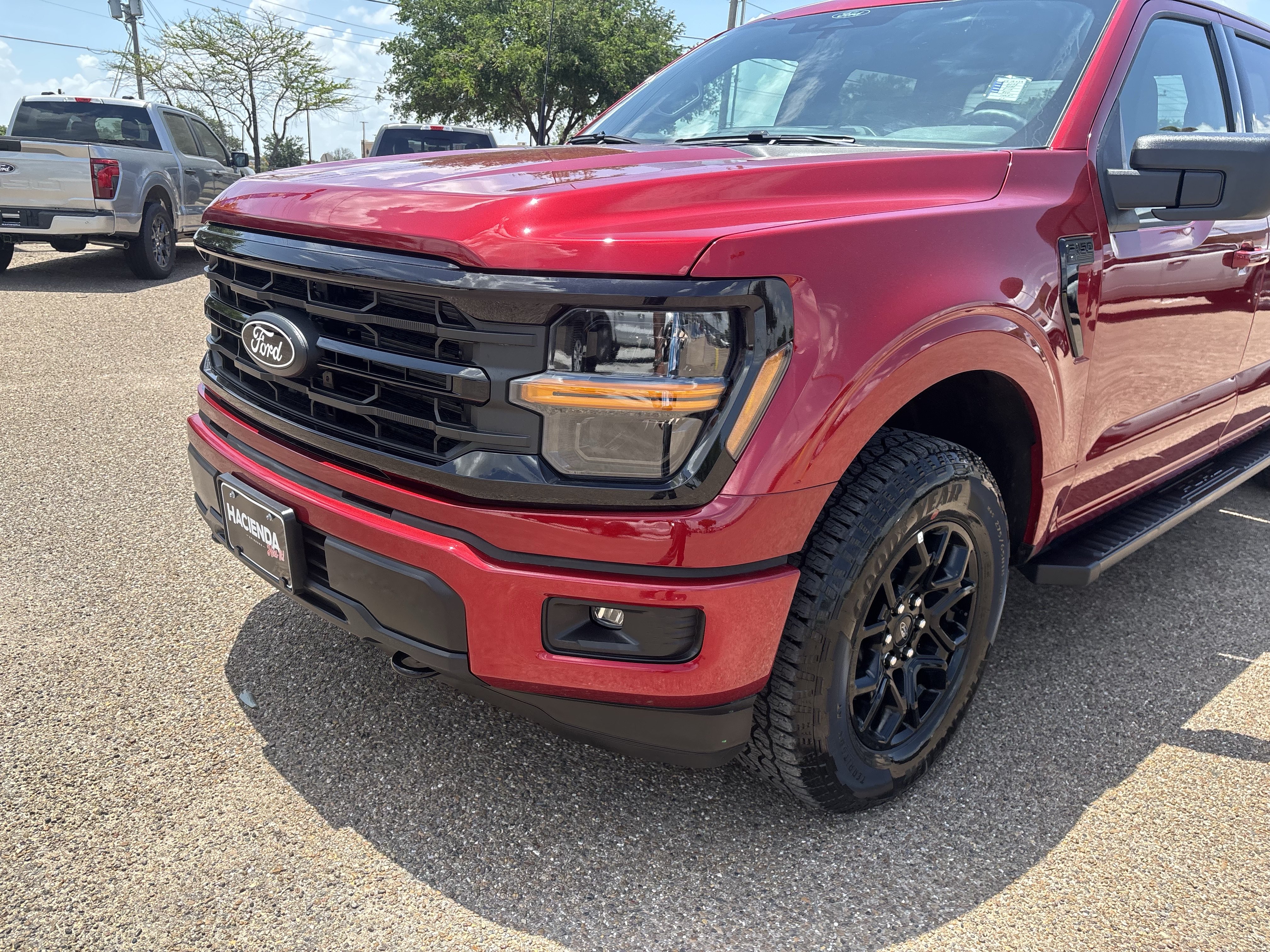 Certified 2026 Ford F150 XLT w/ XLT Black Appearance Package AWD/4WD image 7
