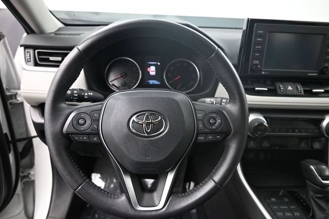 Used 2022 Toyota RAV4 XLE Premium AWD/4WD image 13