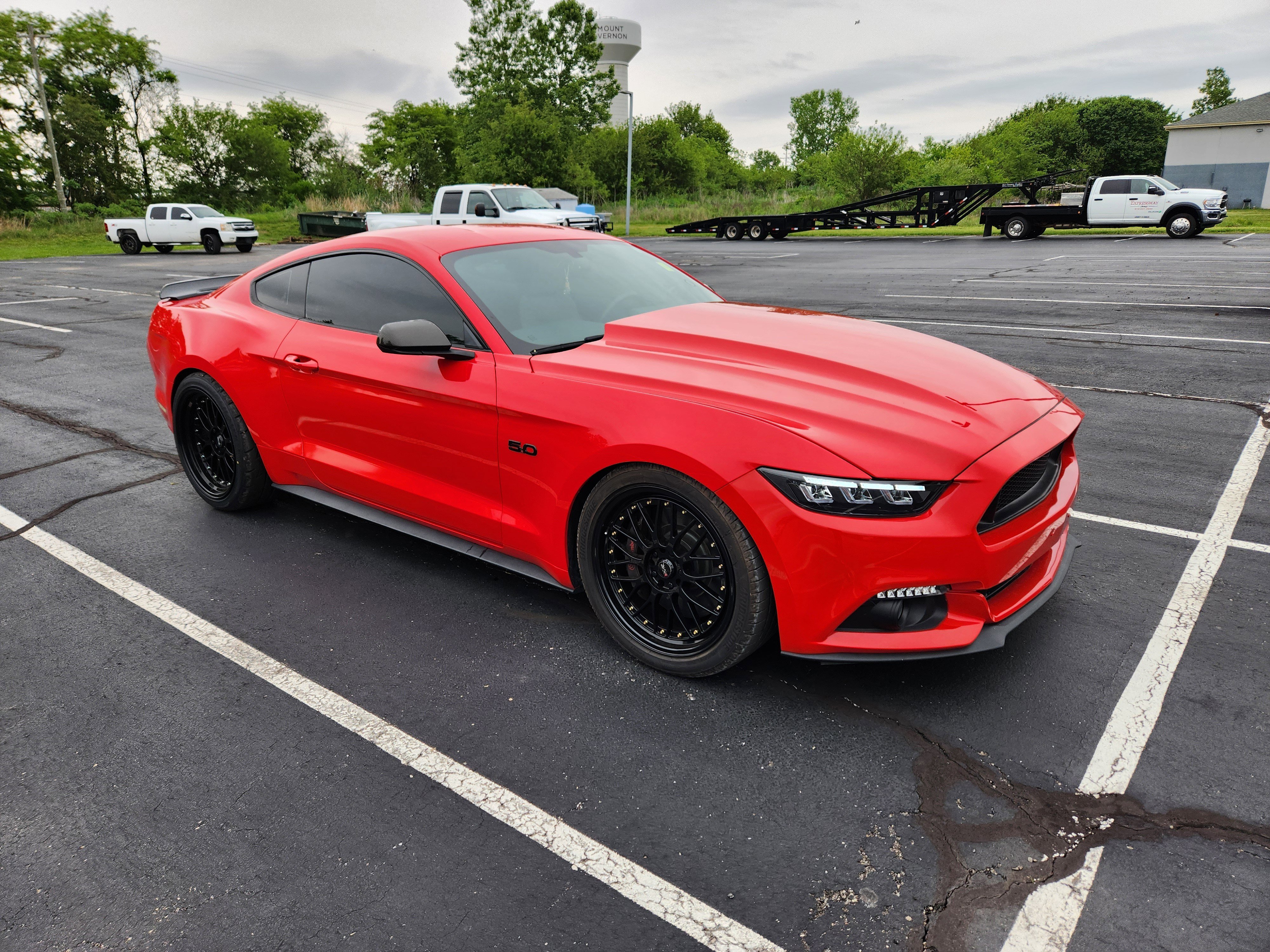Used 2016 Ford Mustang GT RWD image 9