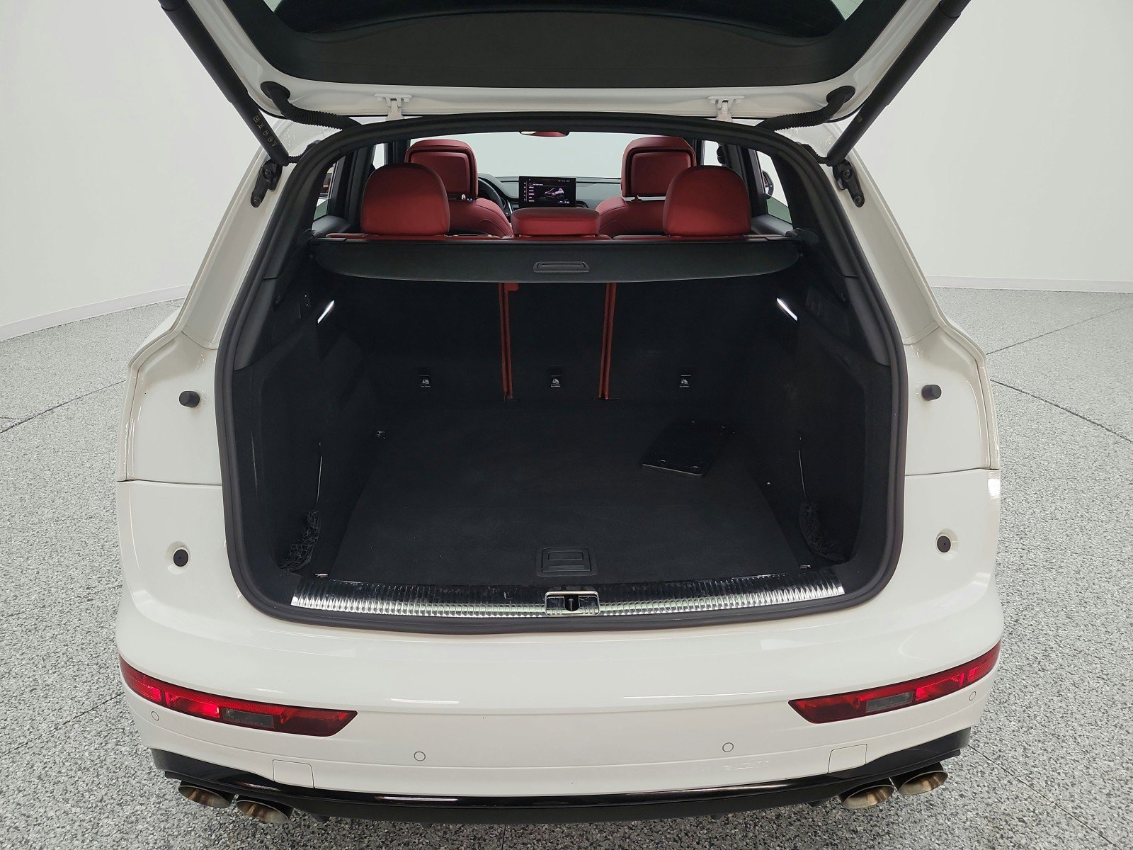 Used 2024 Audi SQ5 Premium Plus image 20