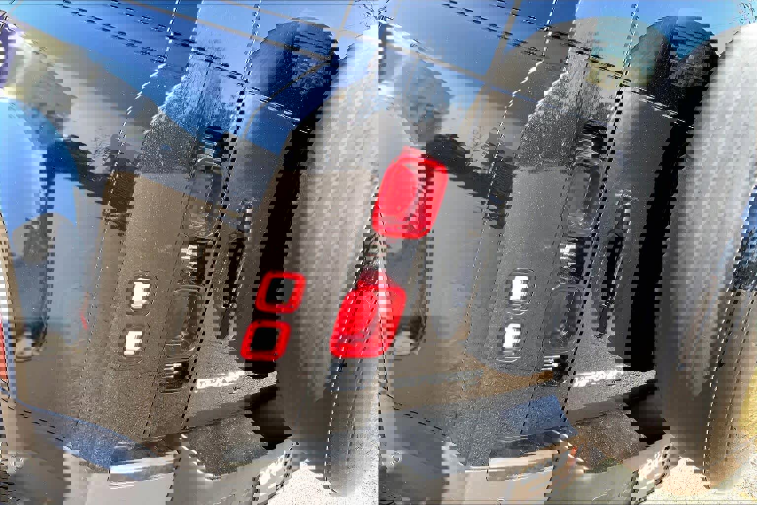 Used 2020 Land Rover Defender 110 S image 26