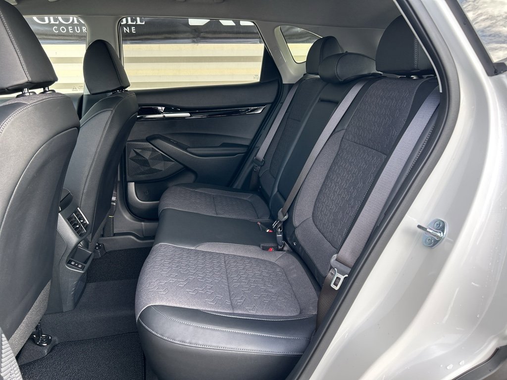 New 2026 Kia Seltos S image 12