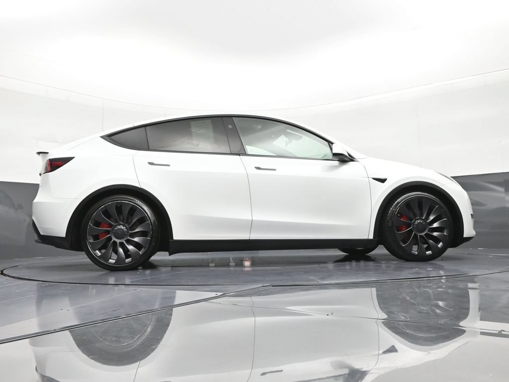 Used 2023 Tesla Model Y Performance AWD/4WD image 25