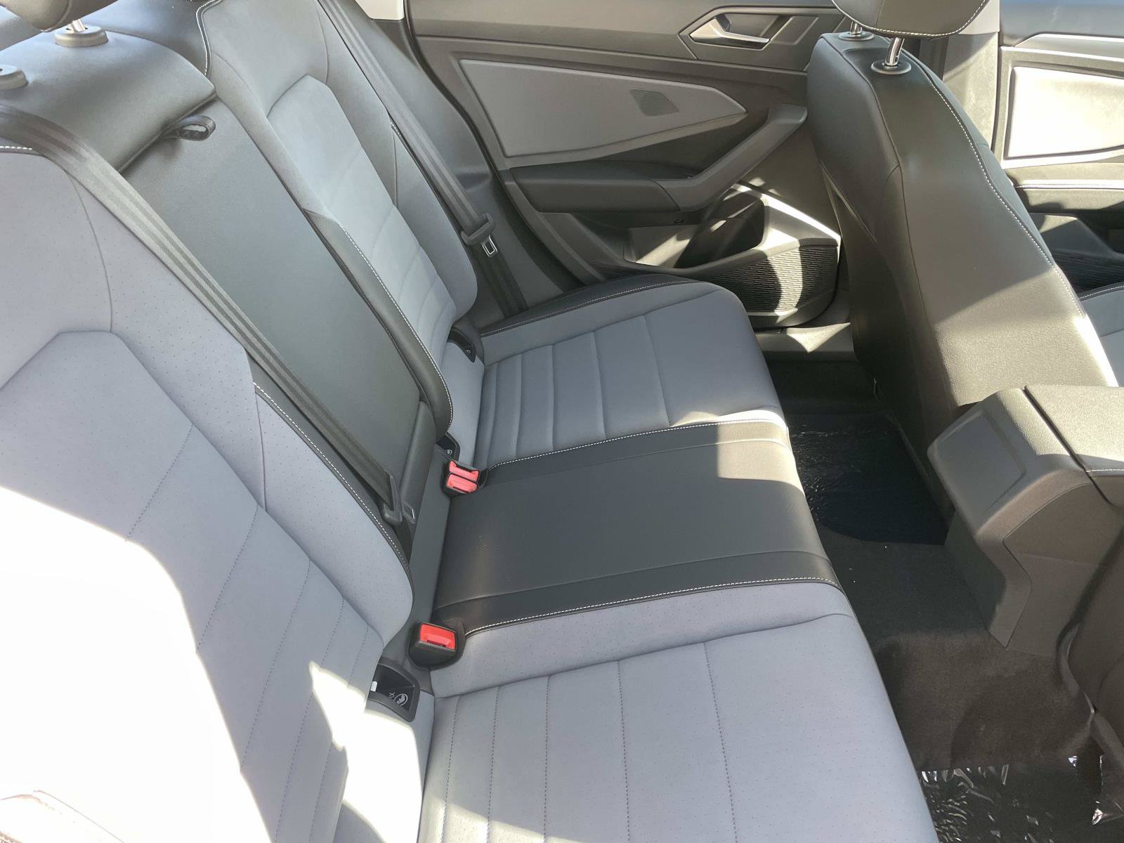New 2027 Volkswagen Jetta SE FWD image 28