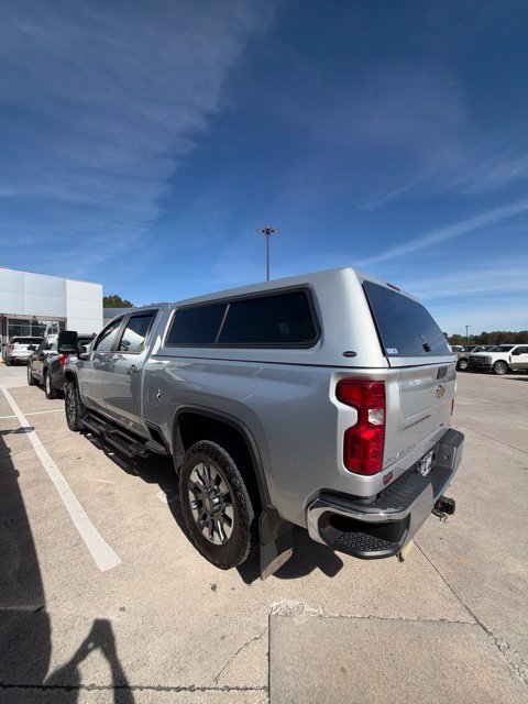 Used 2022 Chevrolet Silverado 2500 LT w/ Convenience Package AWD/4WD image 11