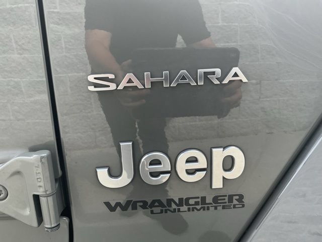 Used 2021 Jeep Wrangler Unlimited Sahara AWD/4WD image 30