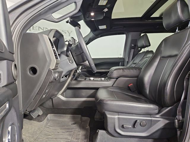 Used 2021 Ford Expedition XLT image 14