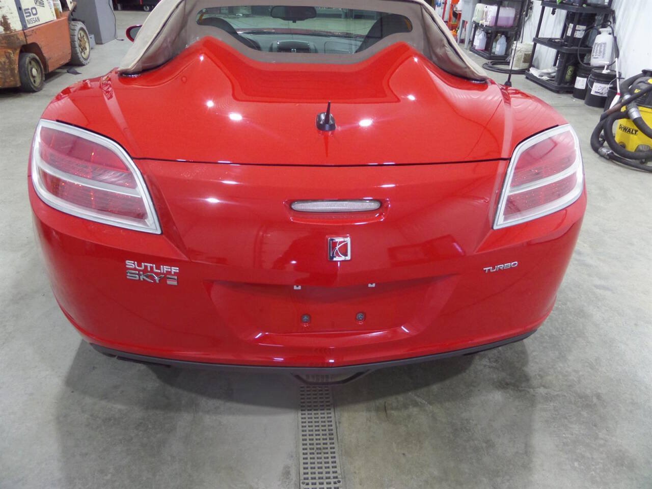 Used 2007 Saturn Sky Red Line RWD image 5