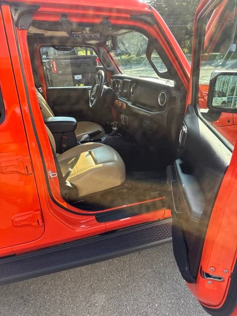 Used 2018 Jeep Wrangler Unlimited Sahara AWD/4WD image 20