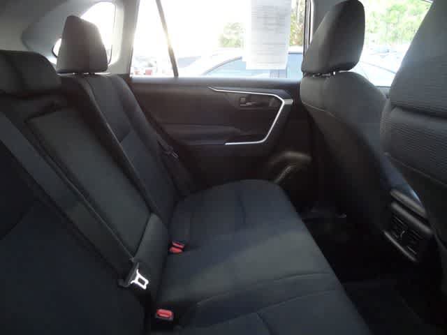 Used 2023 Toyota RAV4 LE AWD/4WD image 10