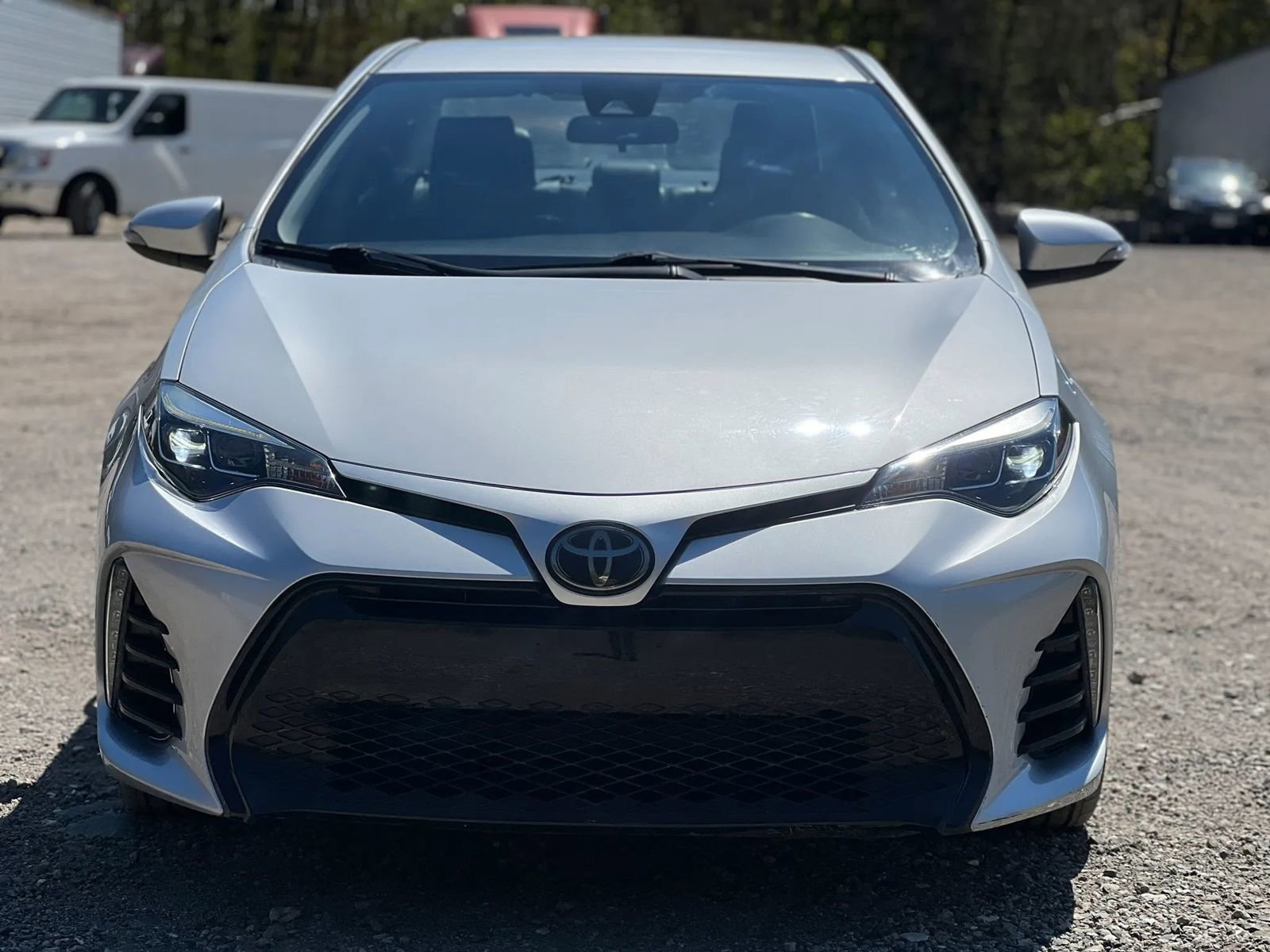 Used 2019 Toyota Corolla SE FWD image 1