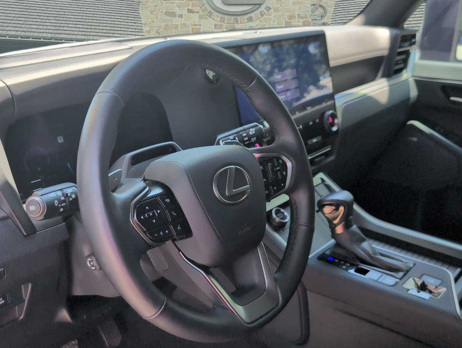 Certified 2025 Lexus GX 550 w/ Cold Area Package AWD/4WD image 7