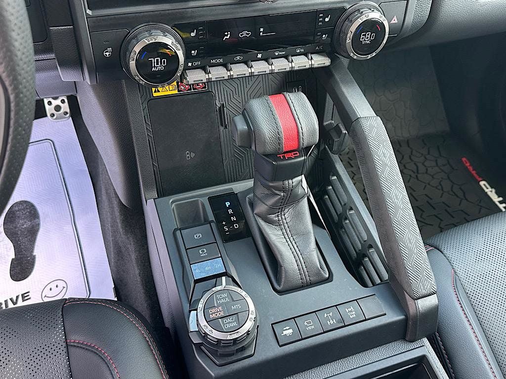 Used 2025 Toyota Tacoma TRD Pro AWD/4WD image 28