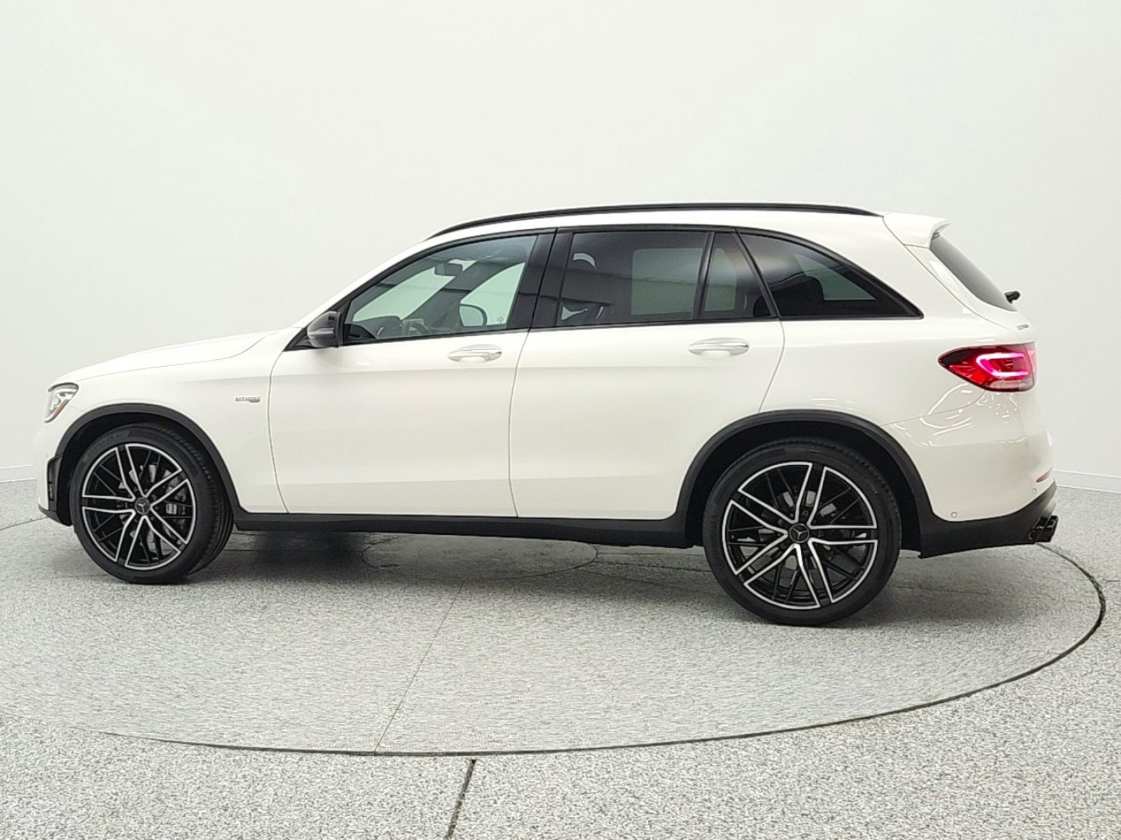 Used 2022 Mercedes-Benz GLC 43 AMG 4MATIC image 8