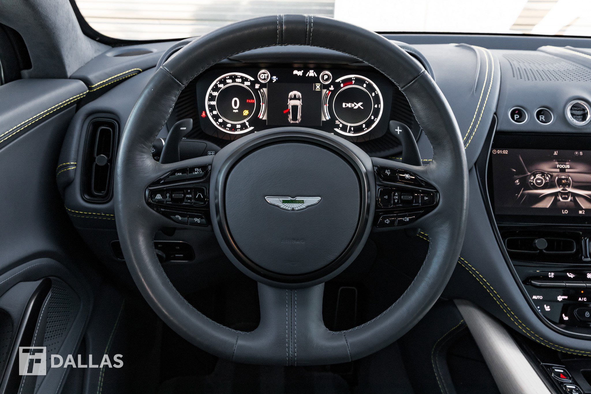 Used 2021 Aston Martin DBX image 25