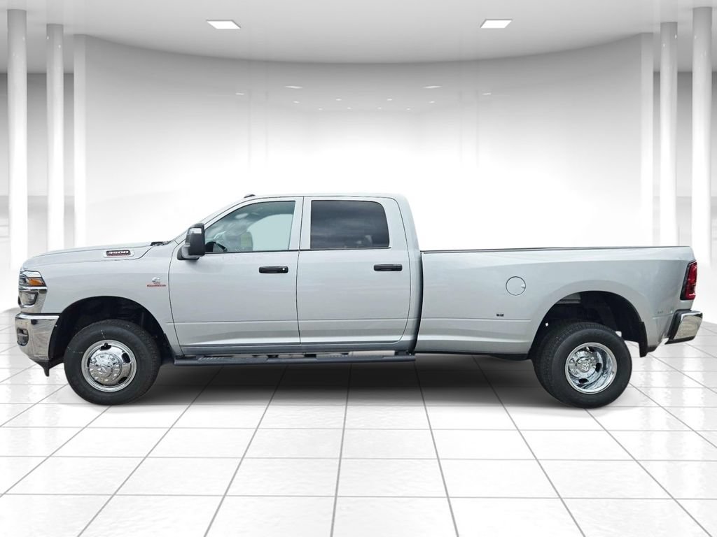 New 2026 RAM 3500 Tradesman AWD/4WD image 6