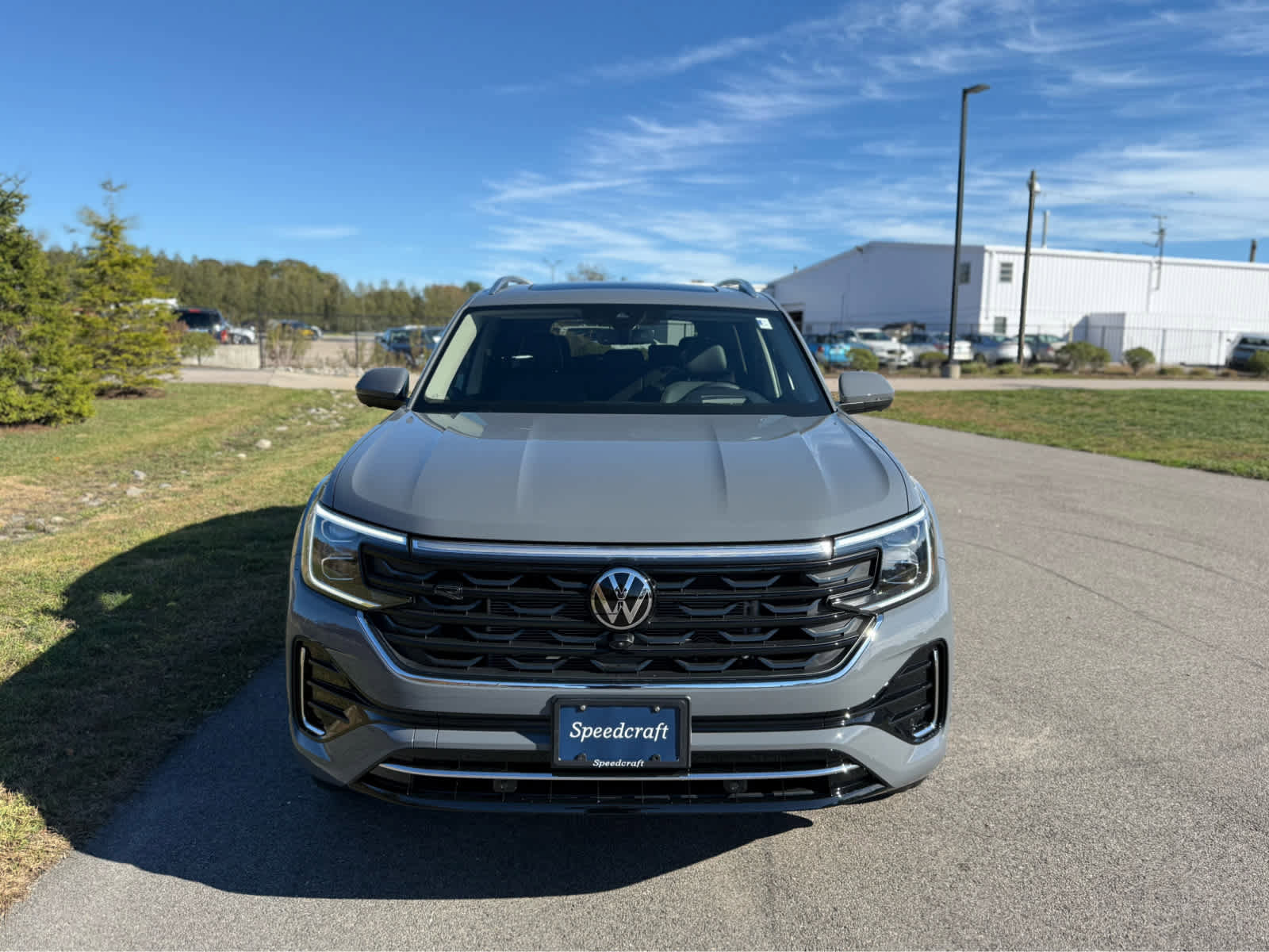 New 2026 Volkswagen Atlas SEL Premium R-Line image 2