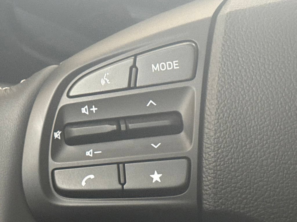 New 2026 Hyundai Venue SEL FWD image 21