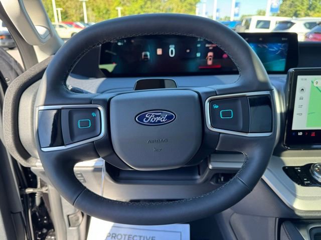 New 2025 Ford Expedition Active image 9
