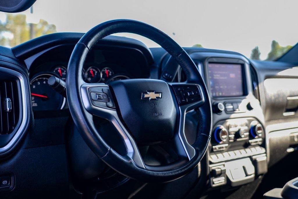 Used 2020 Chevrolet Silverado 1500 LT w/ All-Star Edition image 15