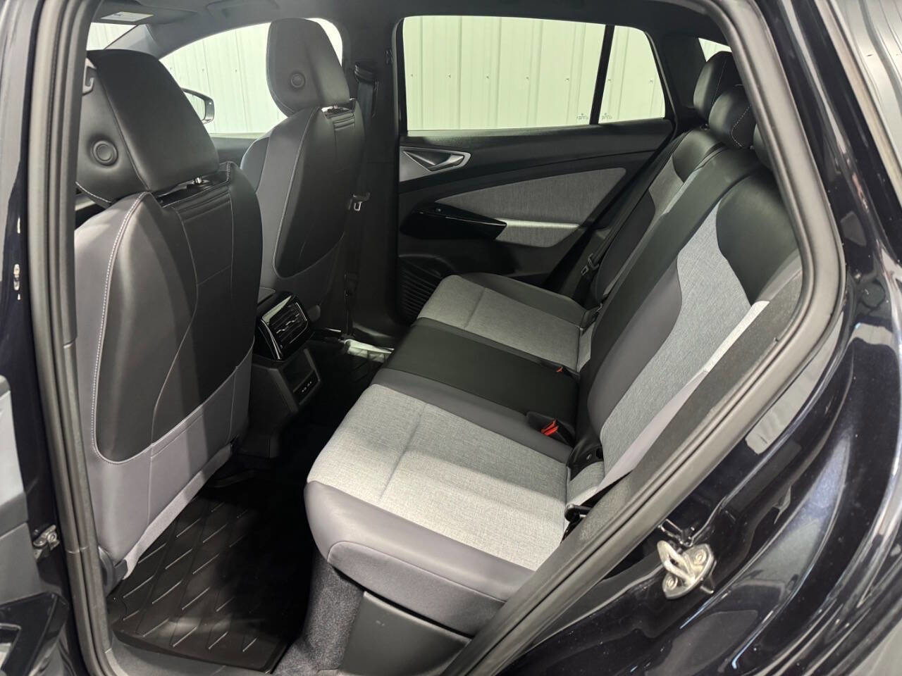 Used 2023 Volkswagen ID.4 S image 12