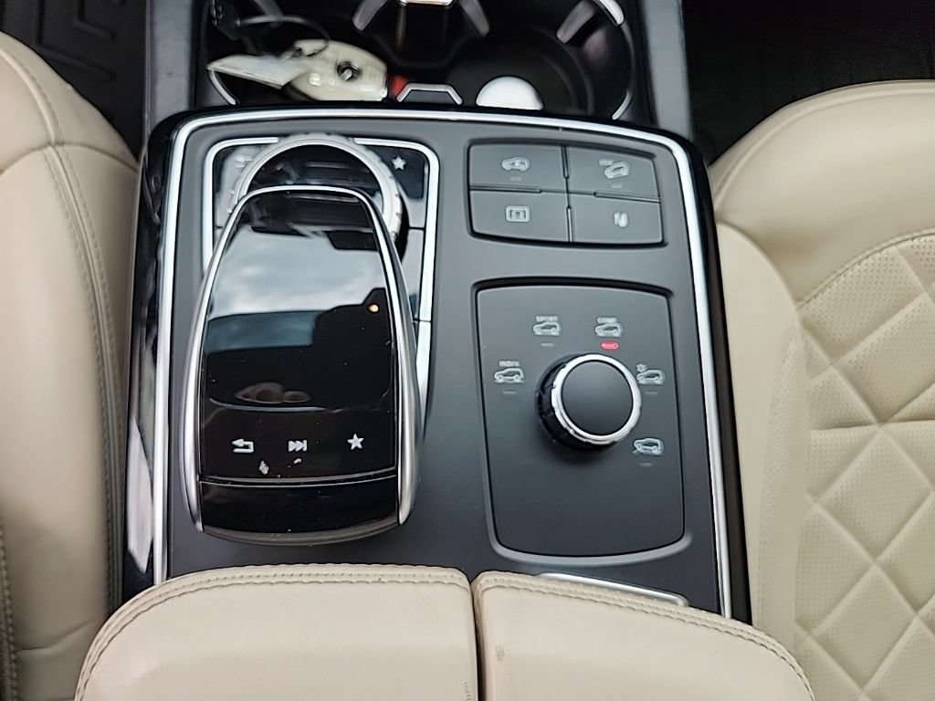 Used 2018 Mercedes-Benz GLS 550 4MATIC image 21