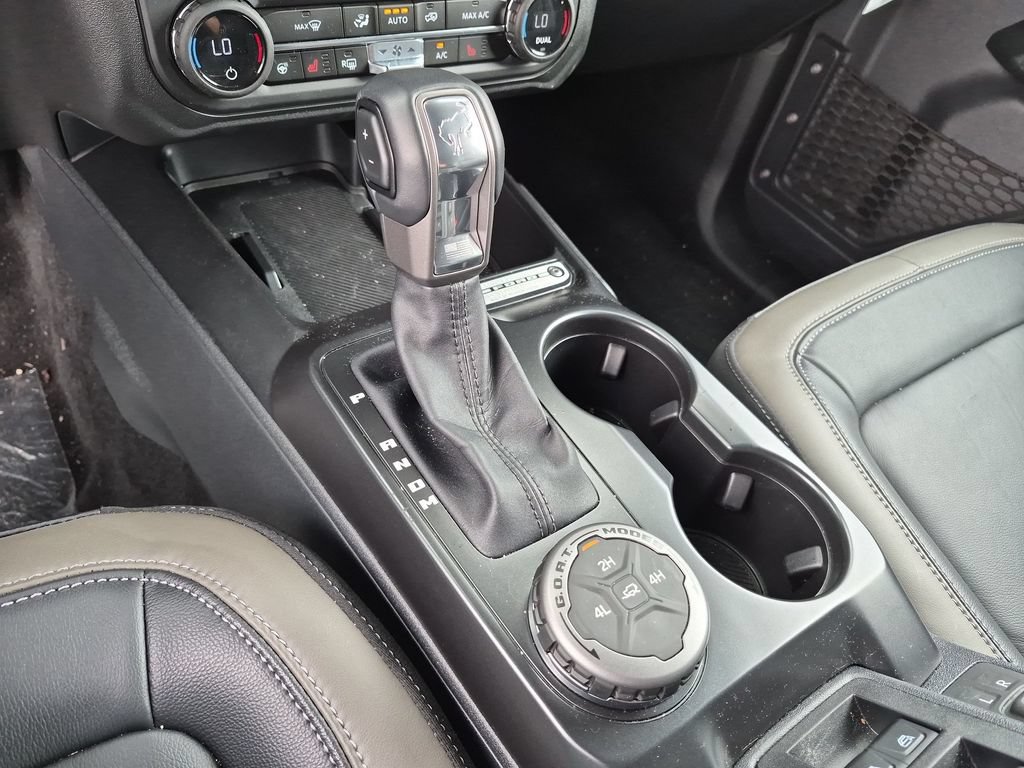 New 2026 Ford Bronco Outer Banks AWD/4WD image 20